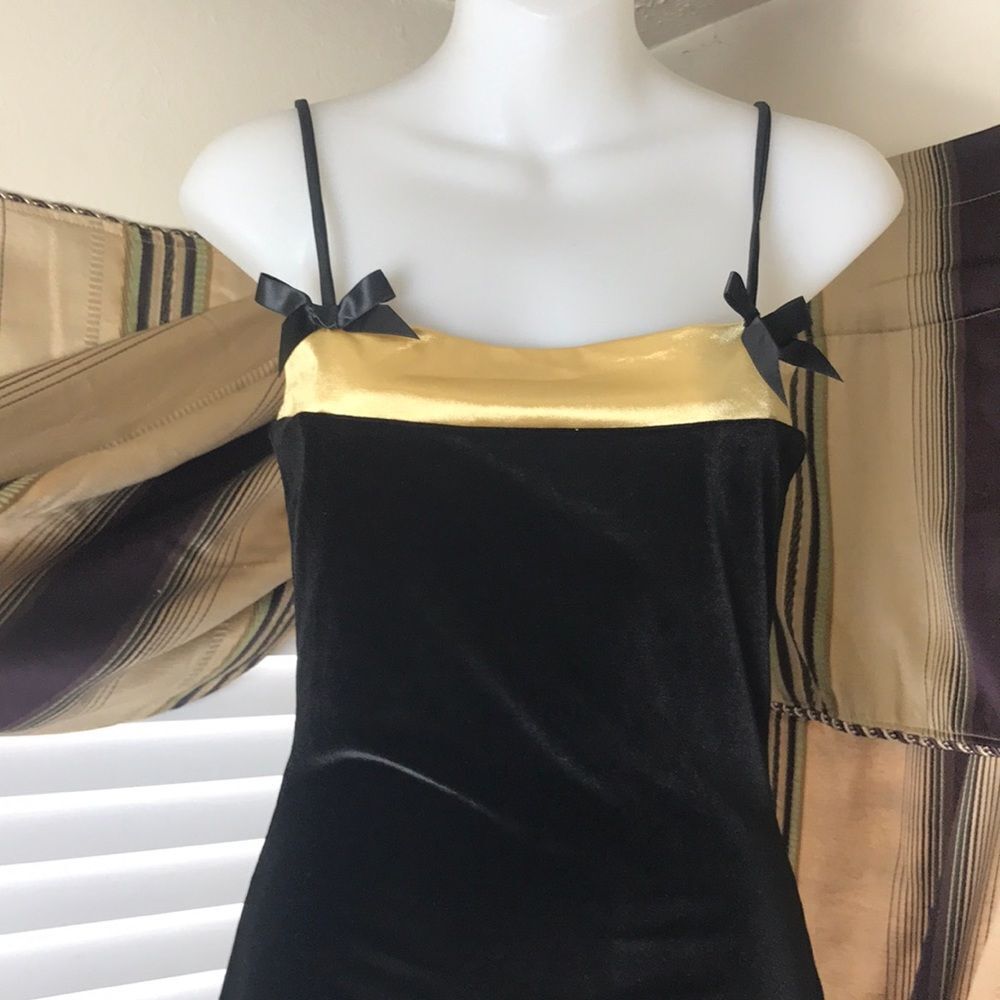 Retro Pinup Style Dress. - Picture 2 of 4
